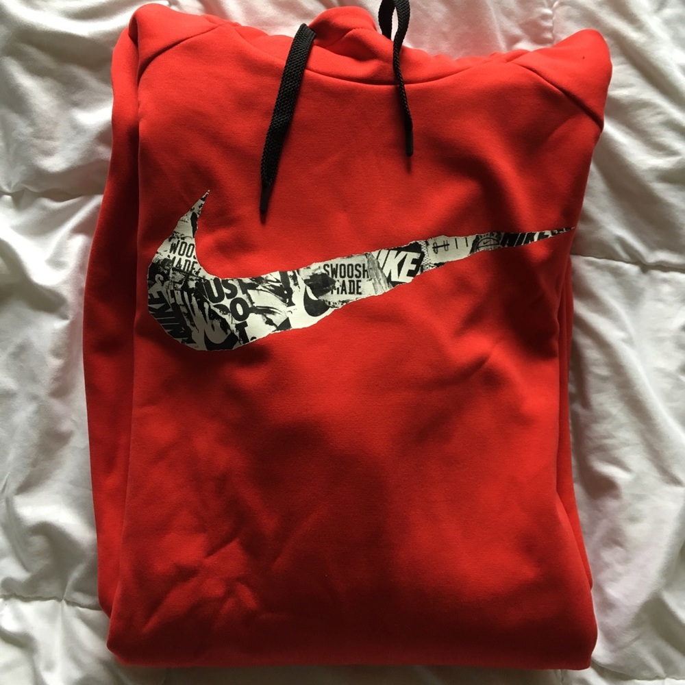 Men’s Nike therma dri fit hoody 🔥